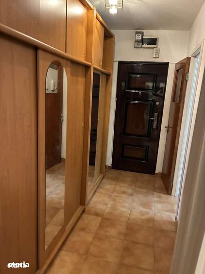 Apartament cu 3 camere în Dristor