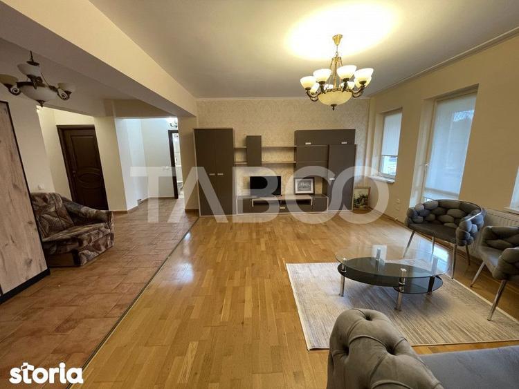 Apartament cu 4 camere decomandat, mobilat în Ștrand