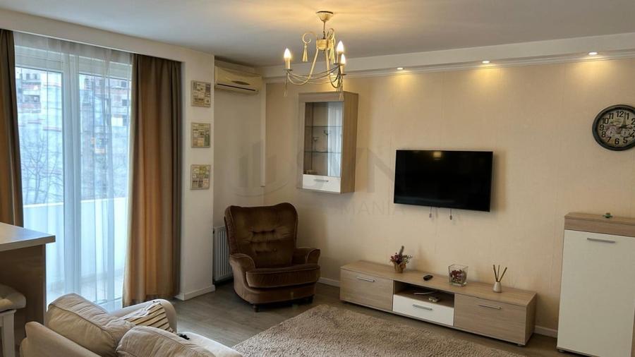 Apartament cu 2 camere semidecomandat, mobilat în P-ța Universității