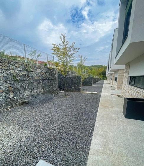 Casă individuală cu 4 camere cu Teren 390 Mp în Iris