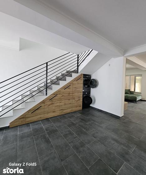 Casă cu 4 camere cu Teren 250 Mp în Central