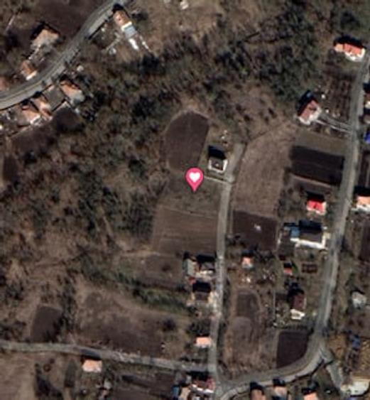 Teren de 1500 mp, în Vâlcele