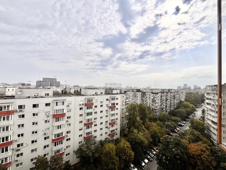 Apartament cu 3 camere semidecomandat, mobilat în Tineretului