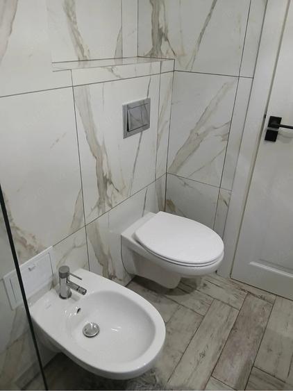 Apartament cu 3 camere semidecomandat în Eremia