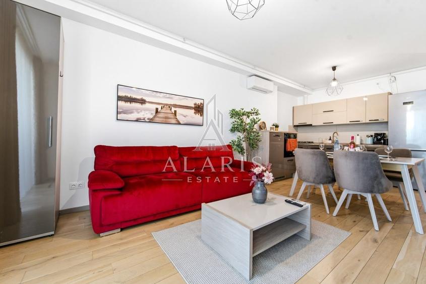 Apartament cu 3 camere semidecomandat, mobilat în Take Ionescu