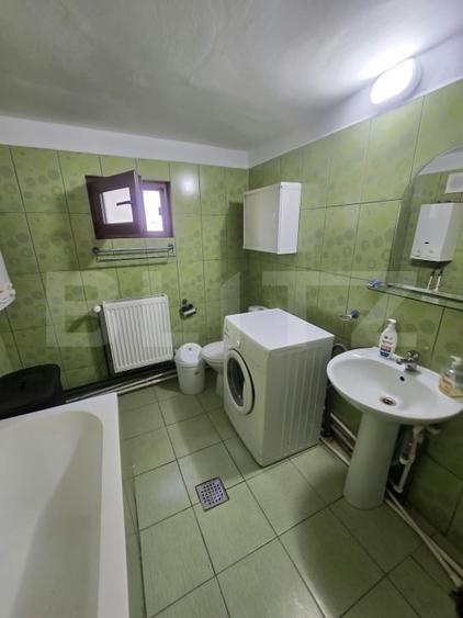 Casă individuală cu 5 camere cu Teren 1000 Mp în Odobești