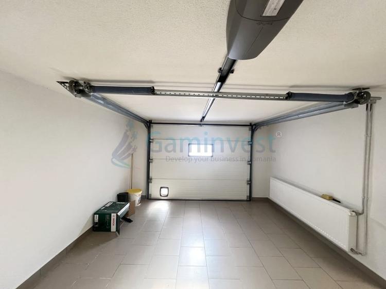Casă individuală cu 6 camere cu Canalizare în Oncea