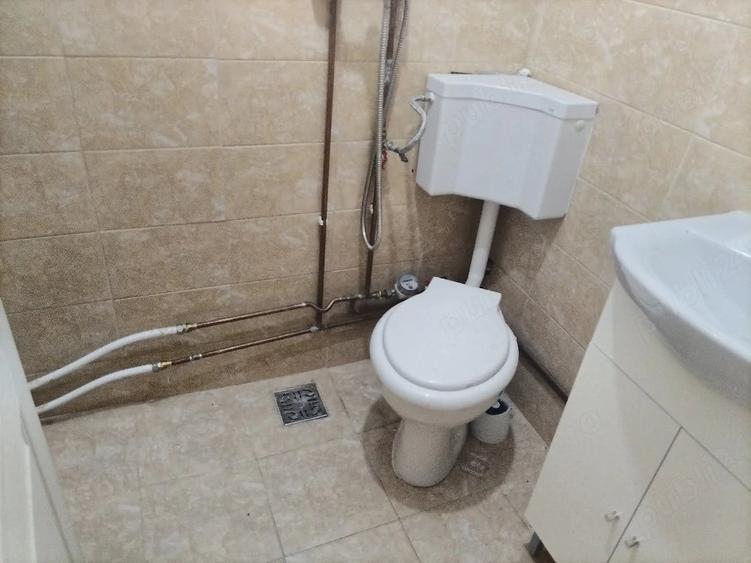 Garsonieră decomandată în Nădrag