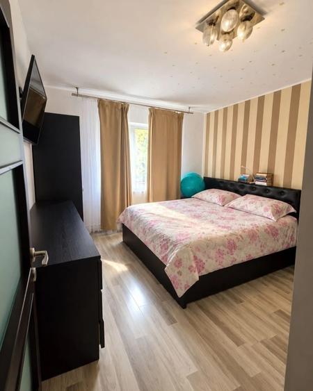 Apartament cu 3 camere decomandat în Târgu Cucu