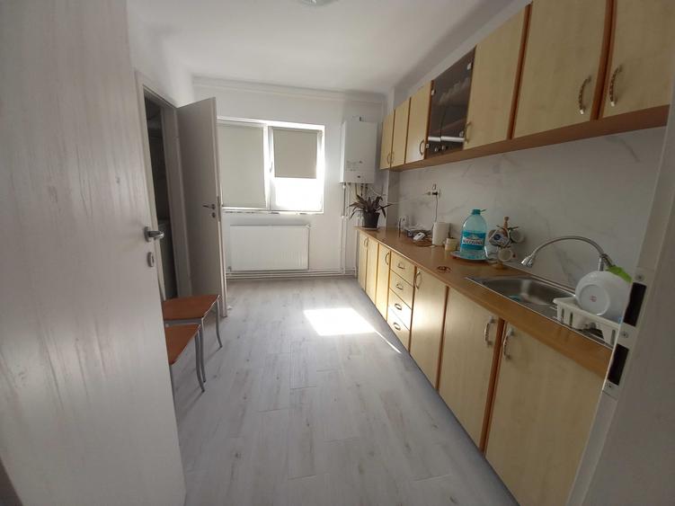Apartament cu 2 camere decomandat în Sebastian
