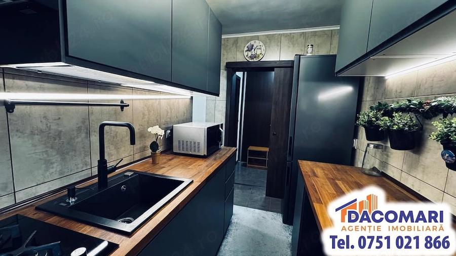 Apartament cu 2 camere decomandat în Micro 17