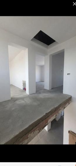 Casă cu 3 camere în Moșnița Nouă