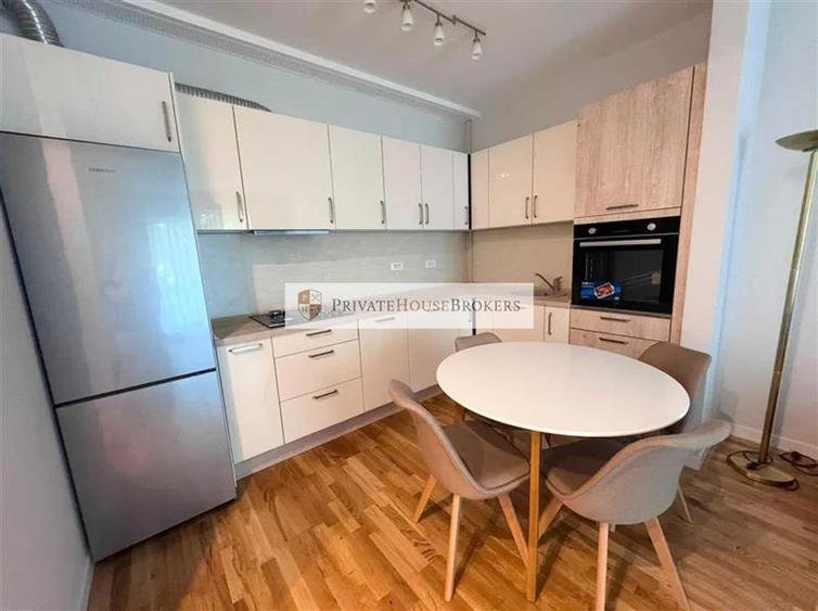 Apartament cu 2 camere semidecomandat, mobilat în Băneasa