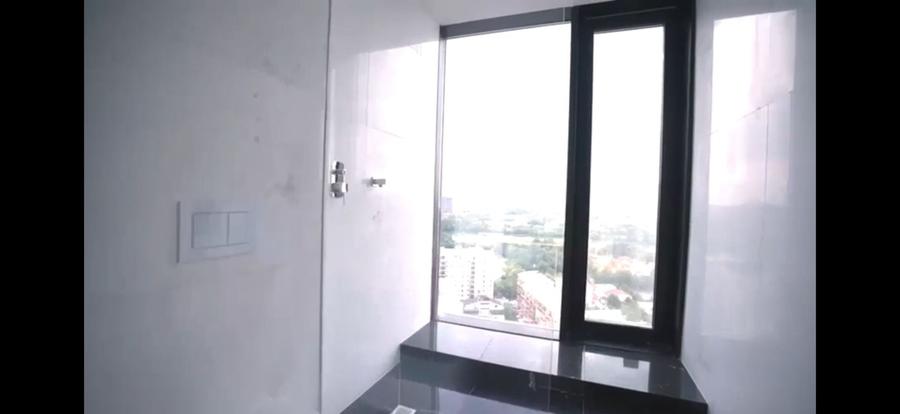 Penthouse cu 5 camere decomandat în Barbu Văcărescu