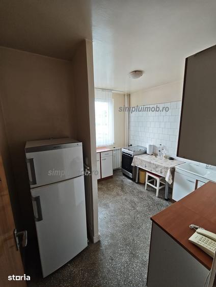 Metrou Dristor Decomandat 2 Camere etaj 1/4 - 9