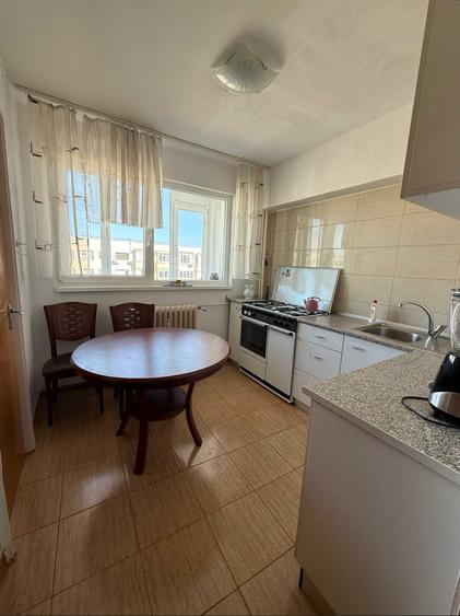 Apartament cu 2 camere semidecomandat în Mihai Bravu