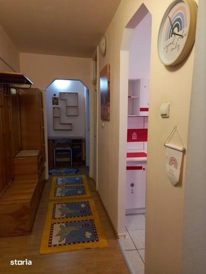 Apartament cu 3 camere în Aradului