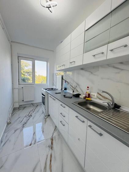 Apartament cu 2 camere semidecomandat, mobilat în Sălaj