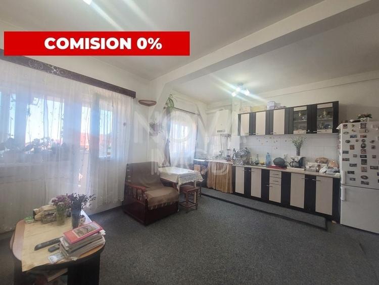 Apartament cu 2 camere semidecomandat, mobilat în Valea Aurie