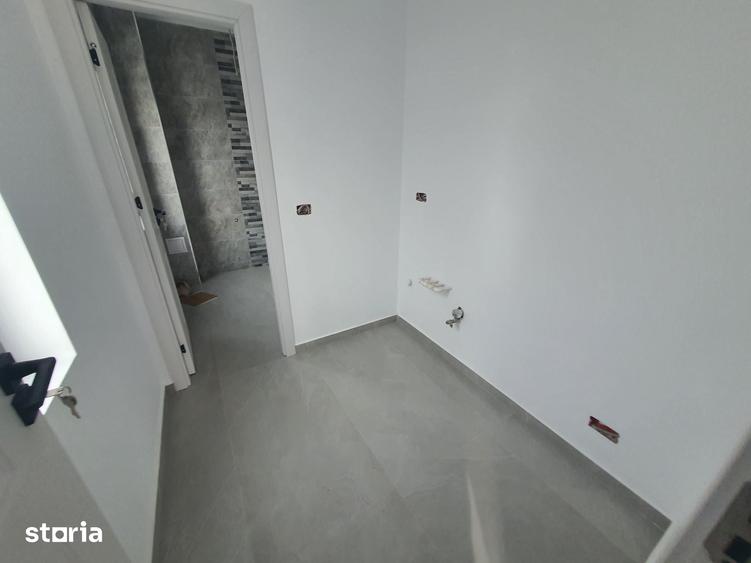 Casă cu 3 camere cu Teren 300 Mp în Central