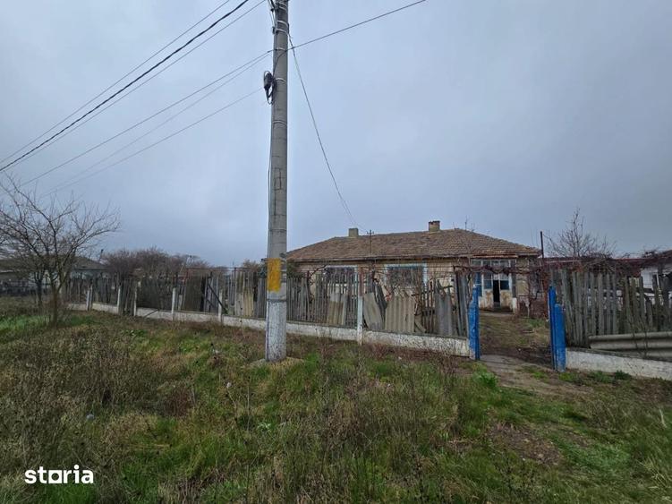 Vand casa in sat Potarnichea - 2