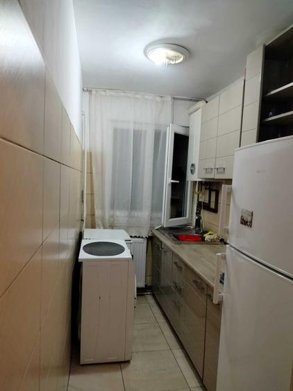 Apartament cu 2 camere semidecomandat în Moroasa 2