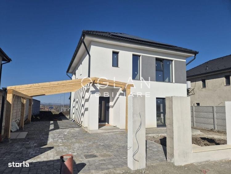 Casă cu 4 camere în Șura Mică