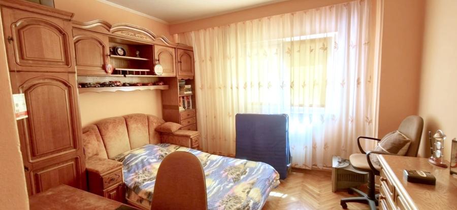 Apartament cu 3 camere decomandat în Gara
