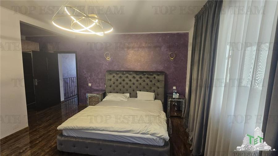 Duplex cu 4 camere cu Teren 150 Mp în Roșu