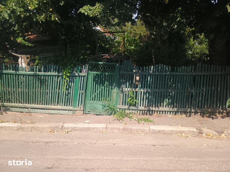 Casă cu 3 camere cu Teren 379 Mp în Central