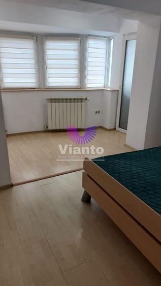închiriez apartament 3 camere Constitutiei - 9