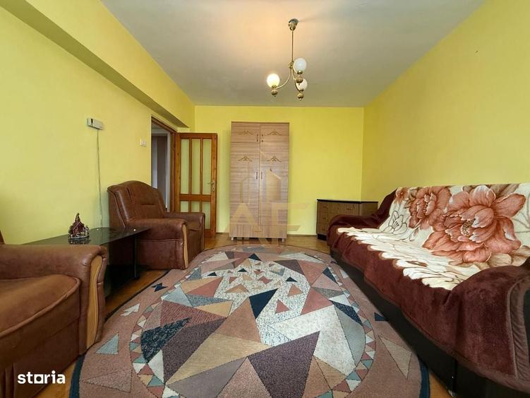 Apartament cu 3 camere decomandat în Nănești