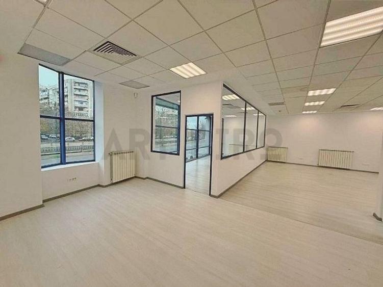 Birou, de 182 mp, în Timpuri Noi