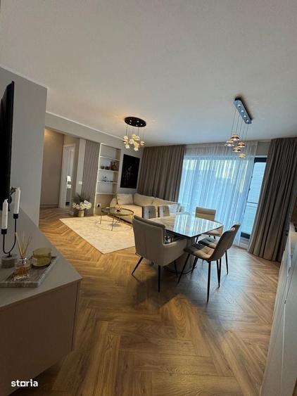 Apartament cu 3 camere în Central — fotografia 3