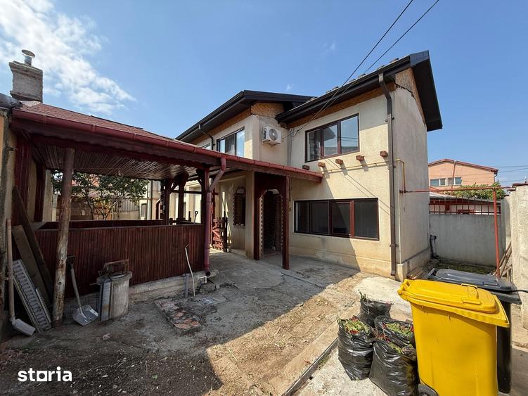 Casă cu 5 camere cu Teren 197 Mp în Rahova
