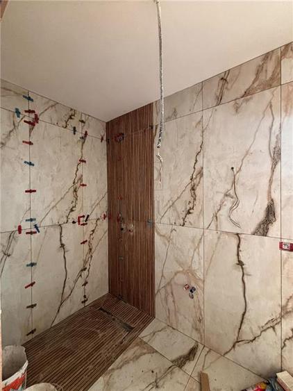 Duplex cu 4 camere cu Canalizare în Moșnița Nouă