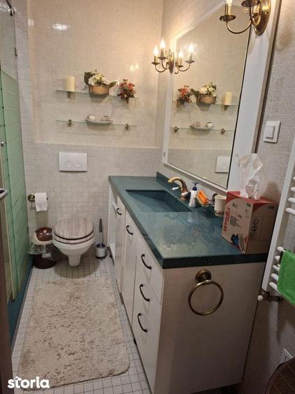 Apartament cu 2 camere decomandat, mobilat în Central