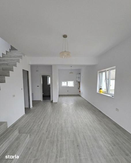Casă cu 3 camere cu Teren 170 Mp în Mașloc