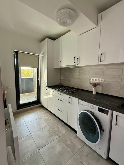 Apartament cu 2 camere semidecomandat, mobilat în Pipera