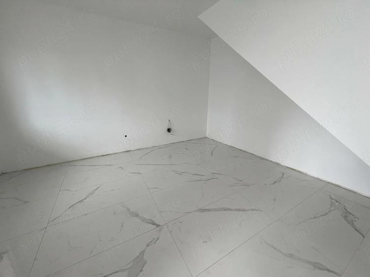 Casă cu 5 camere cu Teren 300 Mp în Chiajna
