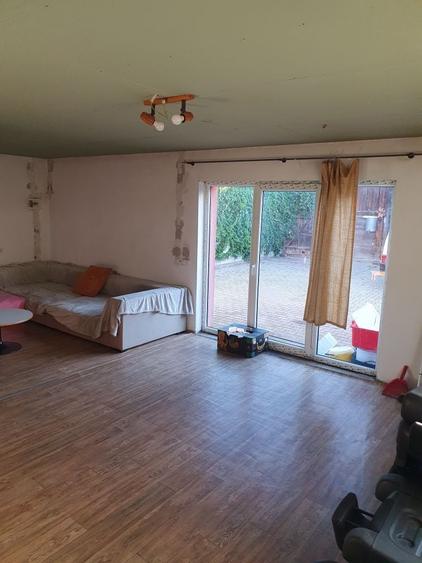 Casă cu 3 camere în Aghireșu