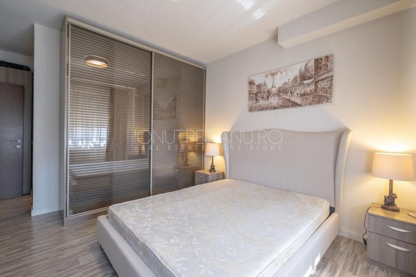 Apartament cu 3 camere semidecomandat, mobilat în Pipera