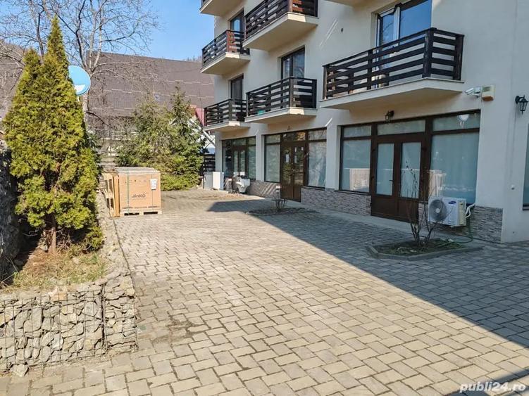 Spațiu comercial, de 200 mp, în Central