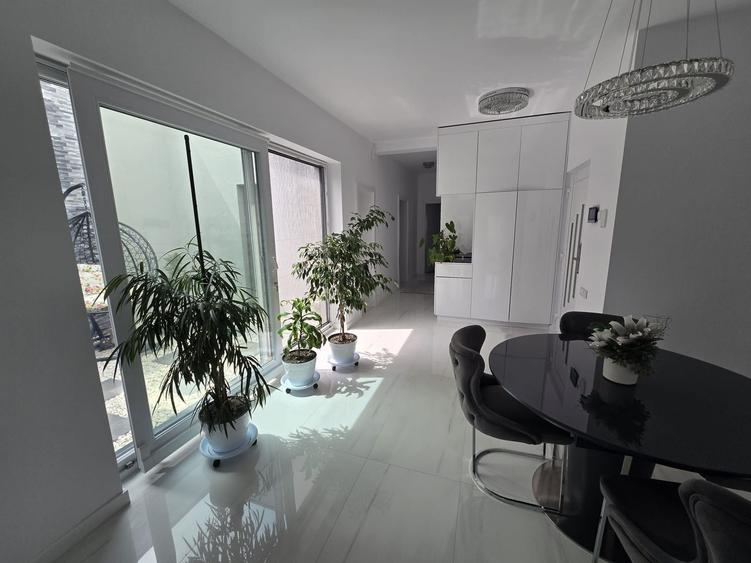 Duplex cu 3 camere cu Canalizare în Moșnița Nouă
