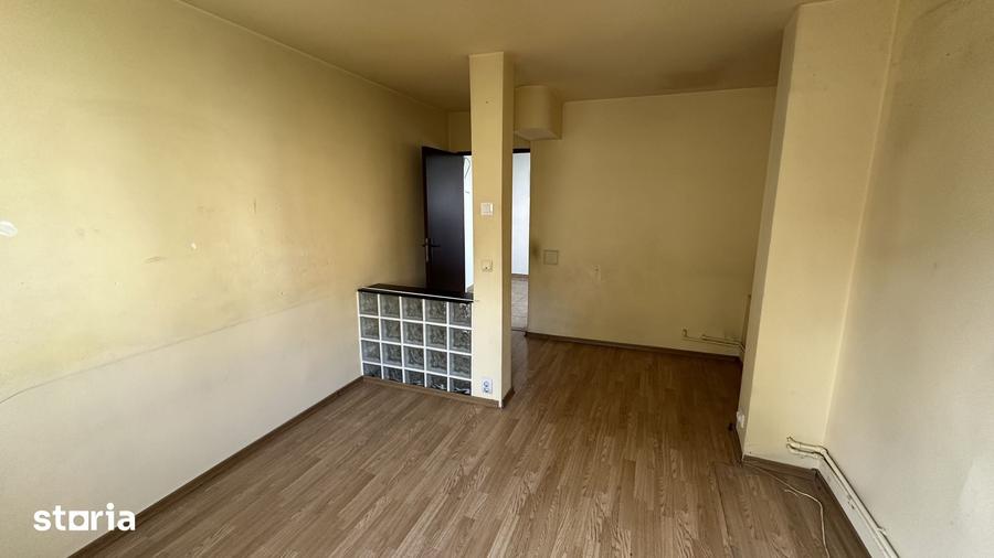 Pia?a Delfinului, Apartament 2 camere decomandat - etaj 6/10 - 14