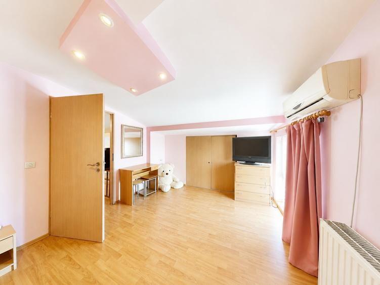 Apartament 6 Camere - Zona Lipovei - 0% COMISION - 11