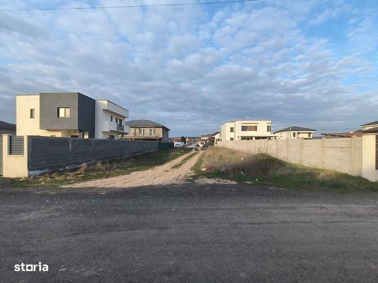 Teren de 910 mp, în Central