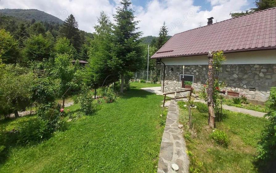Casă cu 6 camere cu Teren 1905 Mp în Cheia