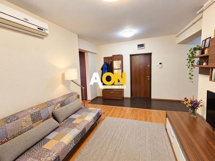 Apartament cu 3 camere decomandat, mobilat în Central