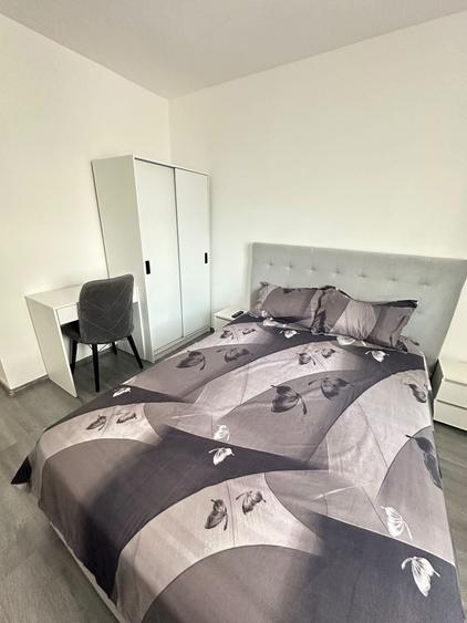 Apartament cu 2 camere în Apărătorii Patriei